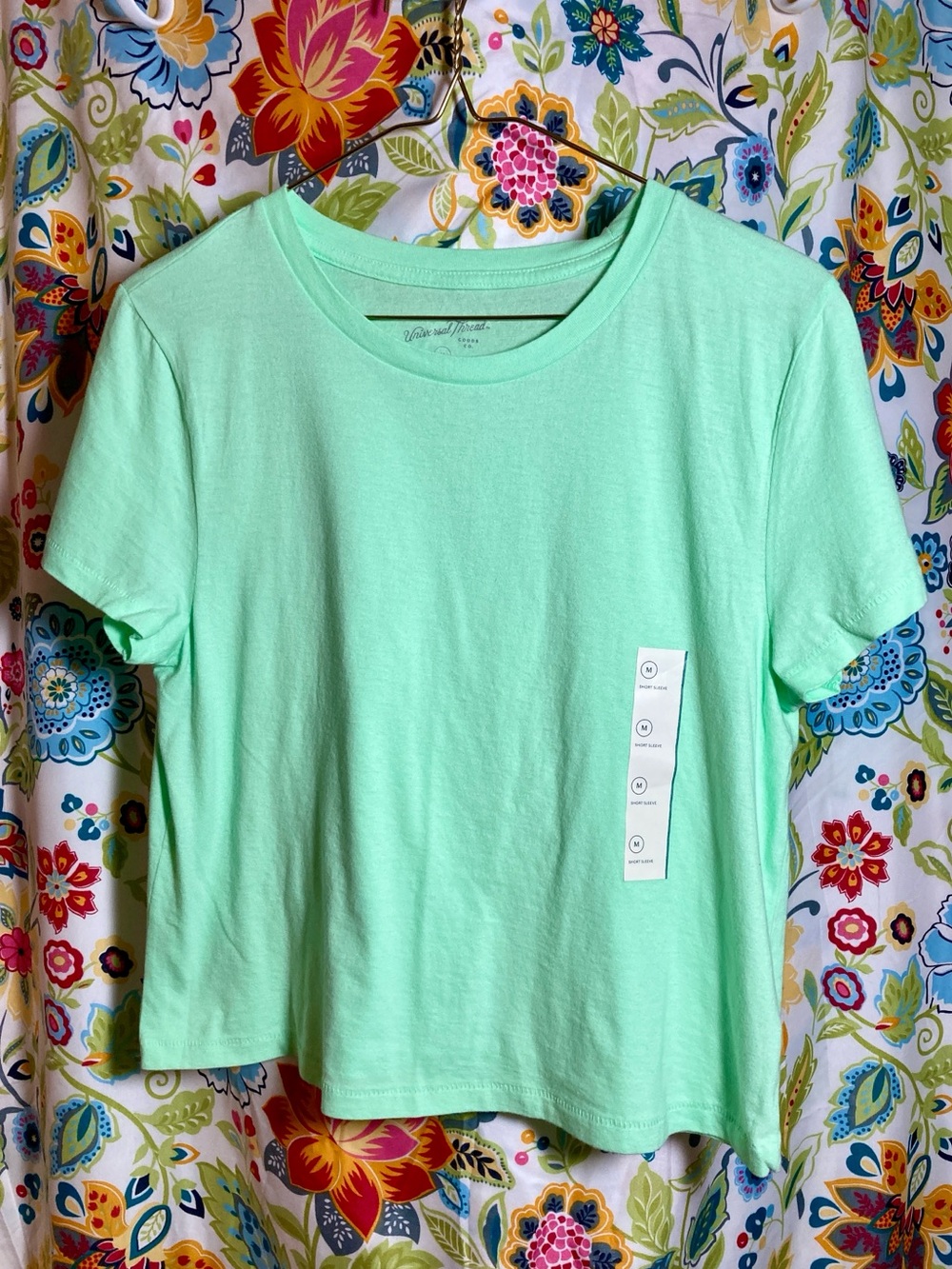 Universal Thread Light Mint Crewneck Short Sleeve Tee Size M